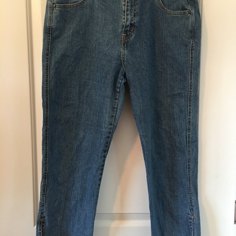 Levi's Women's Classic Capri Blue Jean Size 16 New - Picture 3 of 7